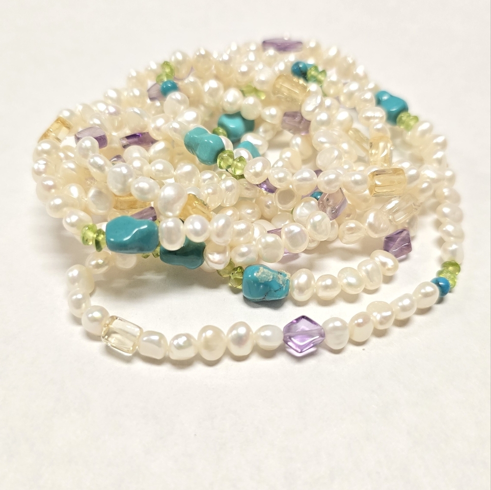 Elegant Multicolor Beaded Necklace